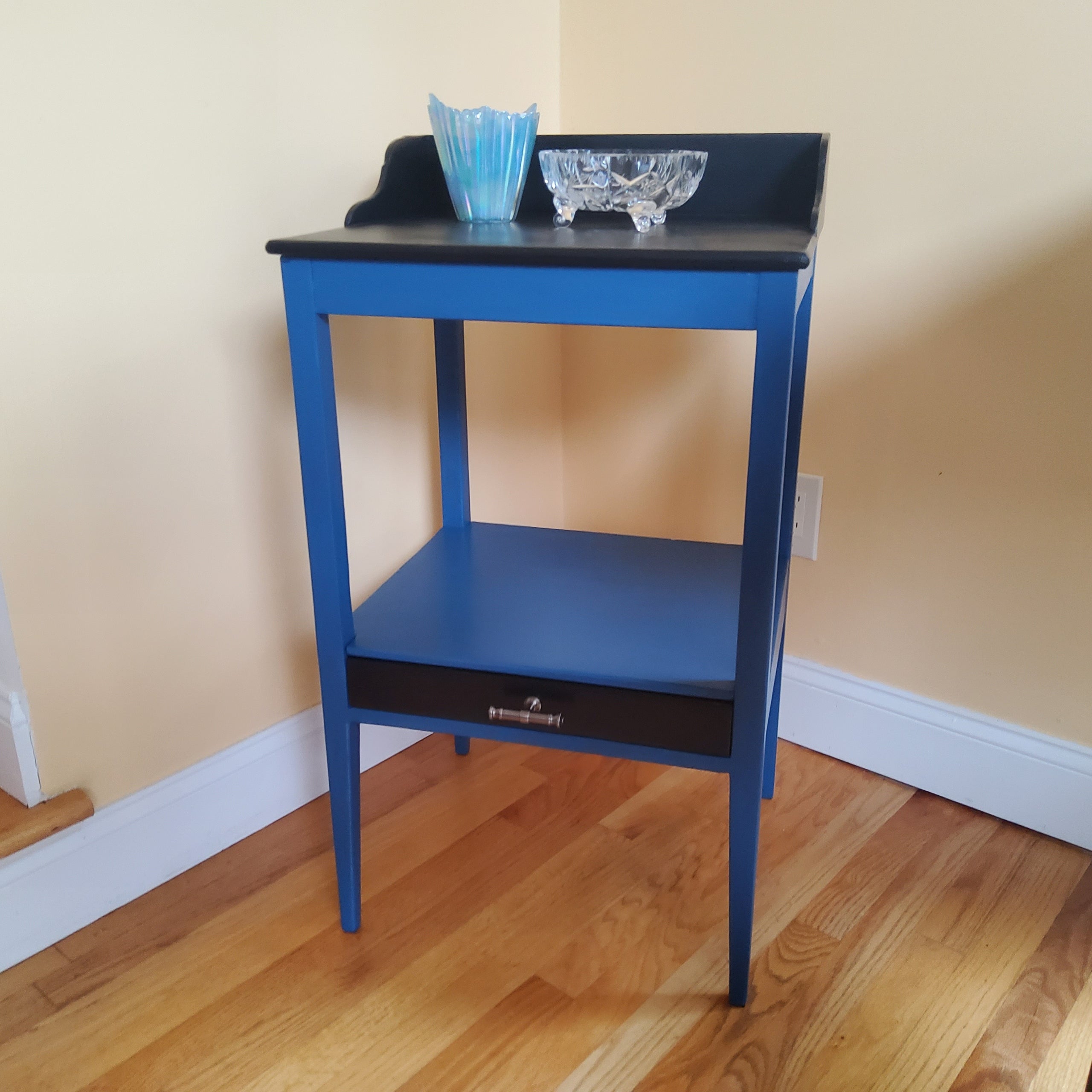 antique-wash-stand-orchid-elm